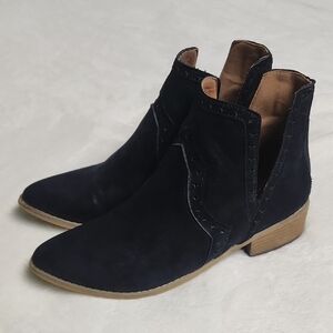 Mi.iM Lazer-cut Star Booties